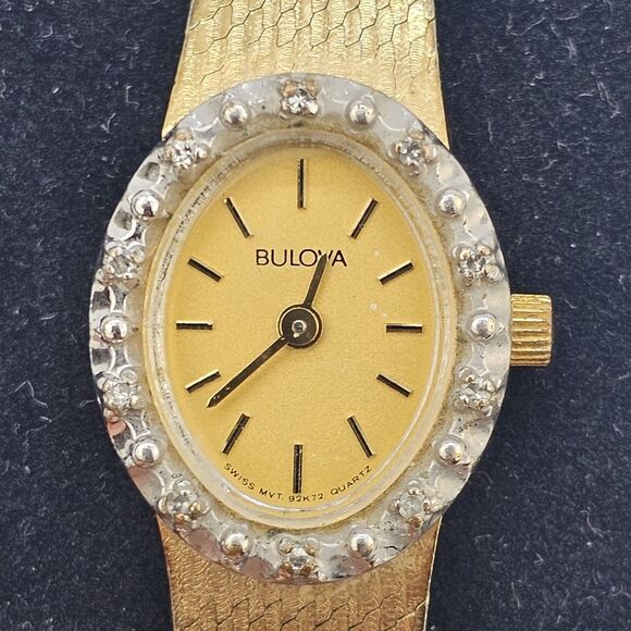 VTG Bulova Swiss Women\'s Watch 18MM Gold Dial Gold Bracelet Band 6\